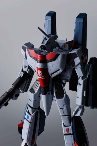 HI-METAL R VF-1A スーパーバルキリー(一条辉机) 『超时空要塞Macross 爱・おぼえていますか』[Bandai]《０４月予约》