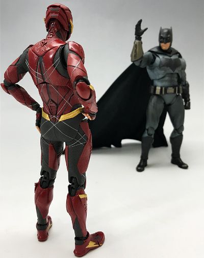 S.H.Figuarts 蝙蝠侠 （正义联盟）