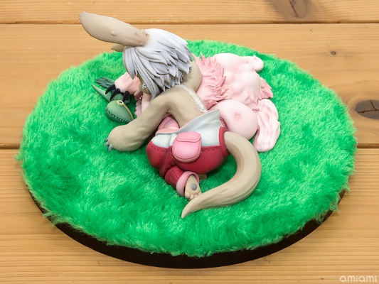 来自深渊 娜娜琪 与 米蒂