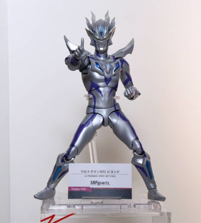 S.H.Figuarts   赛罗奥特曼 无限形态