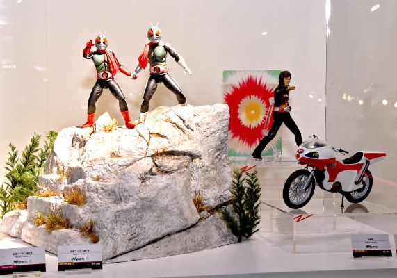 S.H.Figuarts 新旋风号