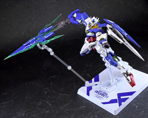 METAL BUILD 机动战士高达00 先驱者的觉醒 GNT-0000 量子型00高达