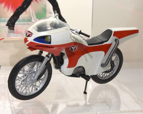 S.H.Figuarts 新旋风号