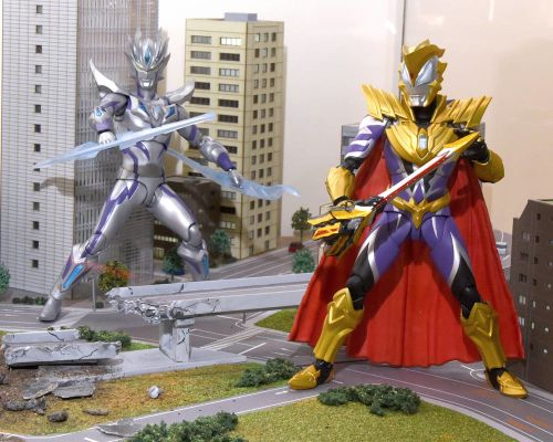 S.H.Figuarts   赛罗奥特曼 无限形态