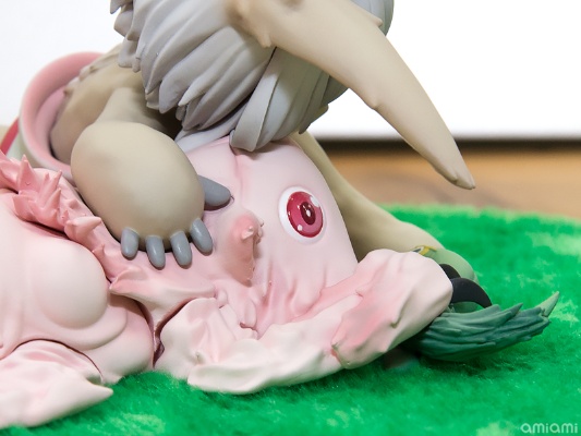 来自深渊 娜娜琪 与 米蒂