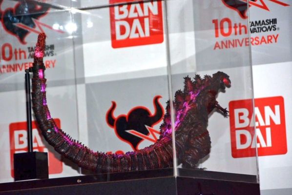 S.H.MonsterArts 新哥斯拉 哥斯拉