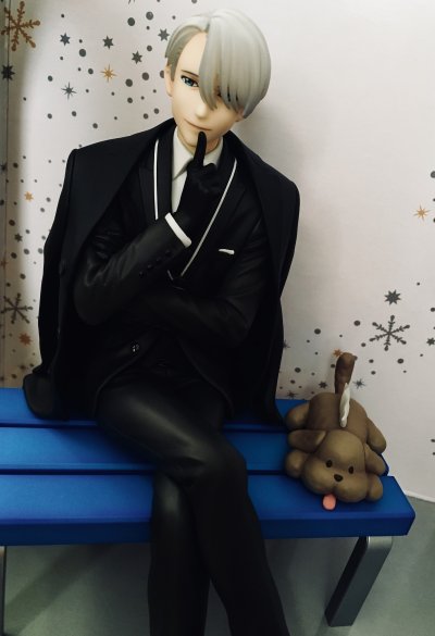 ARTFX J 冰上的尤里 维克托