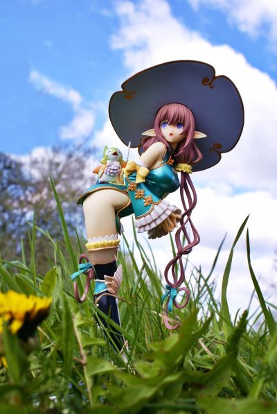 光明之响 琳娜・梅菲尔德