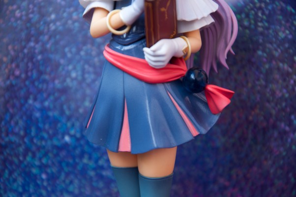 夜明前的琉璃色 埃斯蒂尔・弗利西亚 