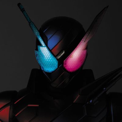 RAH No.779 RAH GENESIS 假面骑士：创骑 假面骑士创骑 兔子坦克形态