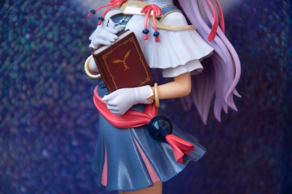 夜明前的琉璃色 埃斯蒂尔・弗利西亚 