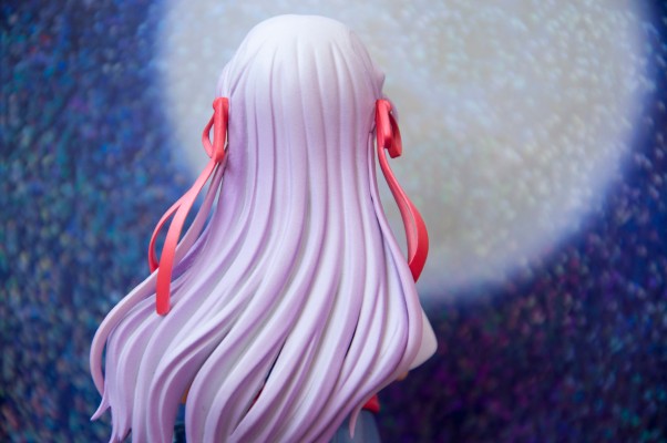 夜明前的琉璃色 埃斯蒂尔・弗利西亚 