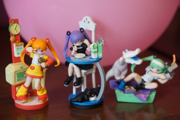 WF リSETちゃん Ishou Atarashiku Natterushi 