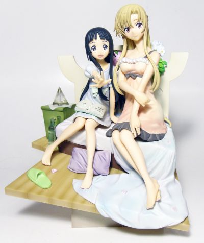 刀剑神域 亚丝娜 与 结衣