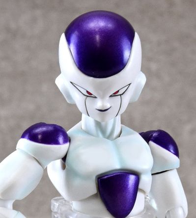 S.H.Figuarts  弗利萨 终极形态-复活