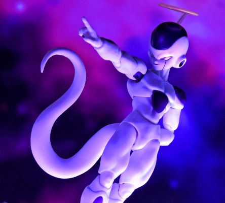 S.H.Figuarts  弗利萨 终极形态-复活