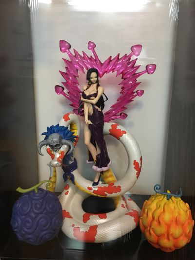 ＧＬＩＴＴＥＲ＆ＧＬＡＭＯＵＲＳ 海贼王 波雅・汉库克 Red Metallic ver. Special ver. 