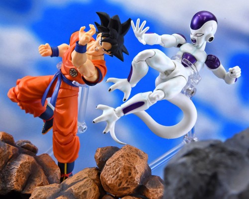 S.H.Figuarts  弗利萨 终极形态-复活