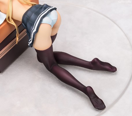 新品预览『冴えない彼女の育てかた♭』 澤村・スペンサー・英梨々～お着替え中～ 1/7 完成品フィギュア[アルファマックス]