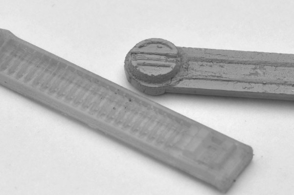 小军械库 LA039 P90