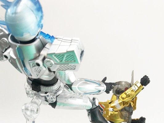 S.H.Figuarts 假面骑士创骑 假面骑士克罗兹 巨龙形态