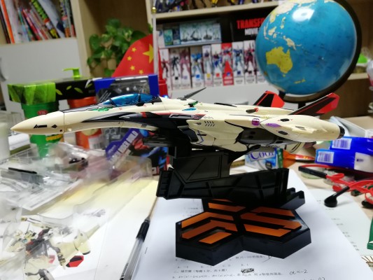 DX超合金 YF-29 デュランダルバルキリー（イサム机） （魂ウェブ限定）