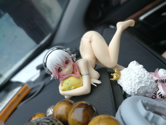 压泡面手办 超级索尼子 そに子 Black 