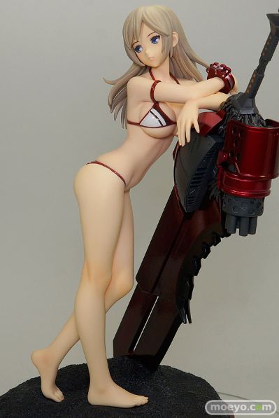 噬神者2 	艾莉莎・伊莉妮琪娜・奥美拉 白泳装版