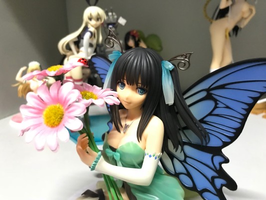 Four・Leaves 蝴蝶妖姬 黛西 (雏菊)