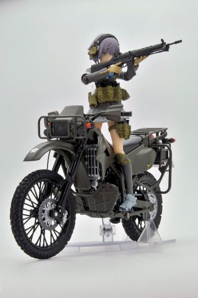 小军械库 LM001 陆上自卫队侦查摩托 KLX250