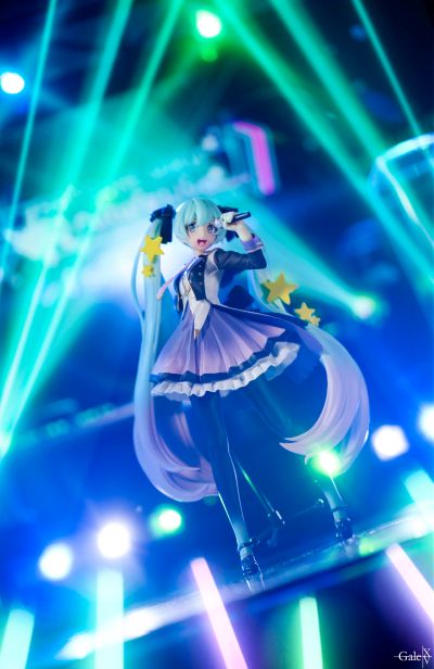VOCALOID 初音未来 10th Anniversary Pearl ver. 