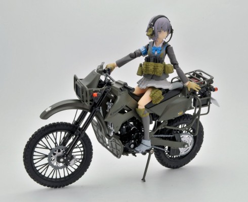 小军械库 LM001 陆上自卫队侦查摩托 KLX250