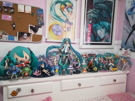 粘土人 #207 初音未来 雪未来 2012 毛绒绒外套版