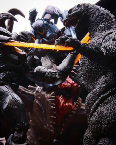 大胶魂 环太平洋：雷霆再起 雷怪