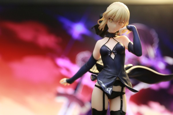 命运-冠位指定 阿尔托莉雅・潘德拉贡[Alter] 礼服版
