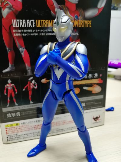 ULTRA-ACT 盖亚奥特曼 阿古茹奥特曼(V2)