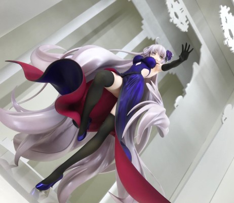 命运-冠位指定 复仇者 / 贞德 [Alter] 礼服风格