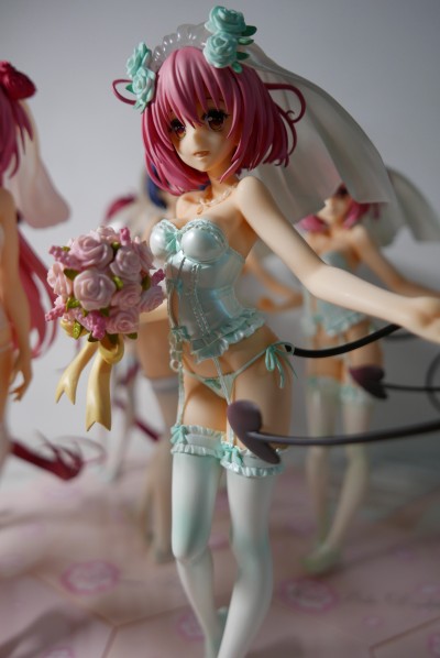 出包王女DARKNESS  梦梦·贝莉雅·戴比路克 内衣婚纱