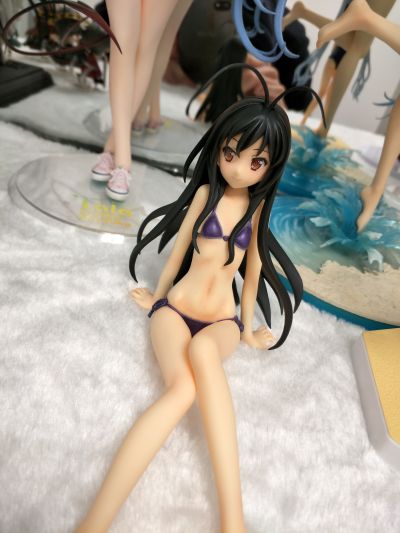 出包王女Ru Darkness 菈菈・萨塔琳・戴比路克  彩色泳装版