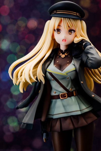 「BAND of SISTERS」封面少女