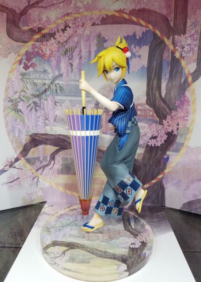 VOCALOID 镜音连 花色衣