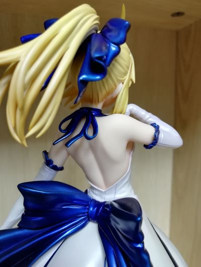 Fate/stay night SABER ドレスコード