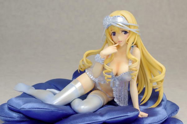 DreamTech LingerieStyle 系列 IS〈Infinite Stratos〉 塞西莉娅・奥路卡特 Animaru! Limited Ver.