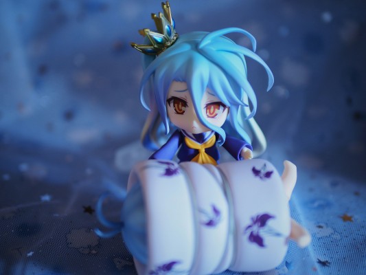 电波女与青春男 藤和艾莉欧