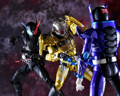 S.H.Figuarts 假面骑士创骑 兔子坦克危险形态