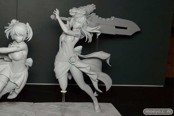 噬神者2 	艾莉莎・伊莉妮琪娜・奥美拉 深紅纪念礼服Ver.