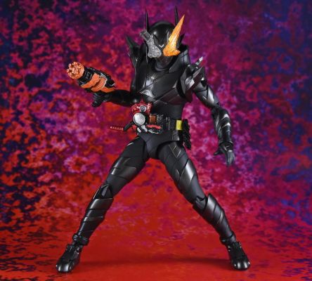 S.H.Figuarts 假面骑士创骑 兔子坦克危险形态
