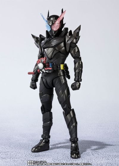 S.H.Figuarts 假面骑士创骑 兔子坦克危险形态