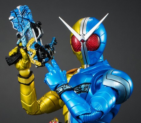 S.H.Figuarts(真骨雕制法)  假面骑士双骑 月神扳机形态