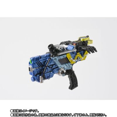 S.H.Figuarts(真骨雕制法)  假面骑士双骑 月神扳机形态